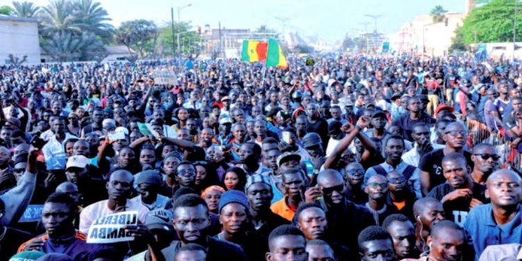 Recrutements anarchiques dans la Fonction publique : Un bilan alarmant de 29 000 agents contractuels Recrutements anarchiques dans la Fonction publique : Un bilan alarmant de 29 000 agents contractuels