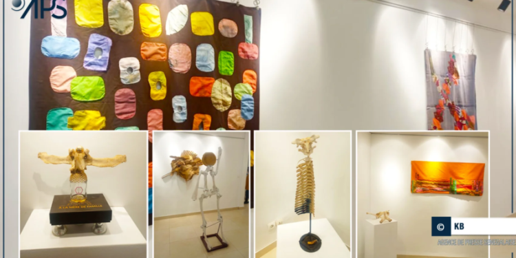Dak’art : l’artiste Madeleine Devès Senghor redonne une seconde vie à des débris d’objets Dak’art : l’artiste Madeleine Devès Senghor redonne une seconde vie à des débris d’objets