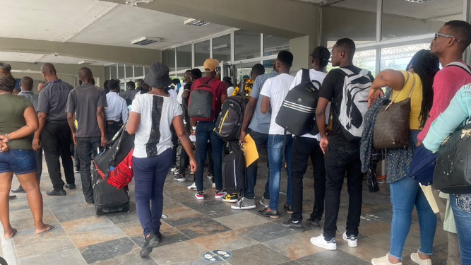 Trump frappe fort : 1 689 Sénégalais sur le banc des accusés, les avocats en action