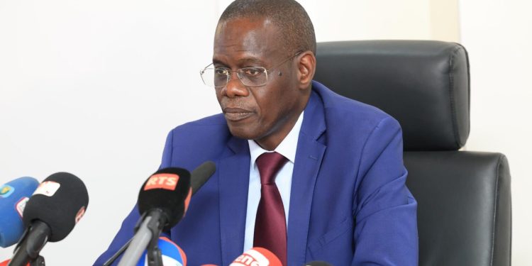 Baisse des salaires – Al Aminou Lo, SG du gouvernement: « On ne va pas toucher aux petits salaires » Baisse des salaires – Al Aminou Lo, SG du gouvernement: « On ne va pas toucher aux petits salaires »