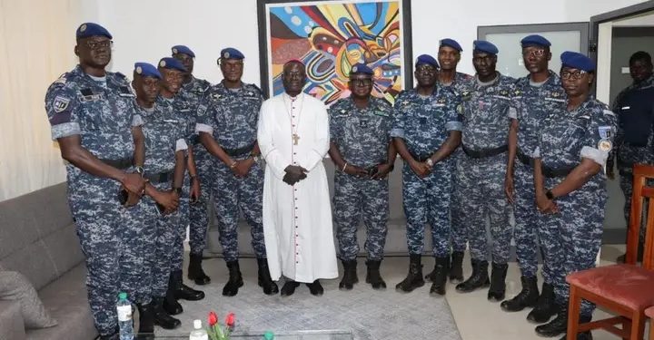 Popenguine : Le Haut-commandant de la Gendarmerie nationale en visite d’évaluation du dispositif sécuritaire Popenguine : Le Haut-commandant de la Gendarmerie nationale en visite d’évaluation du dispositif sécuritaire