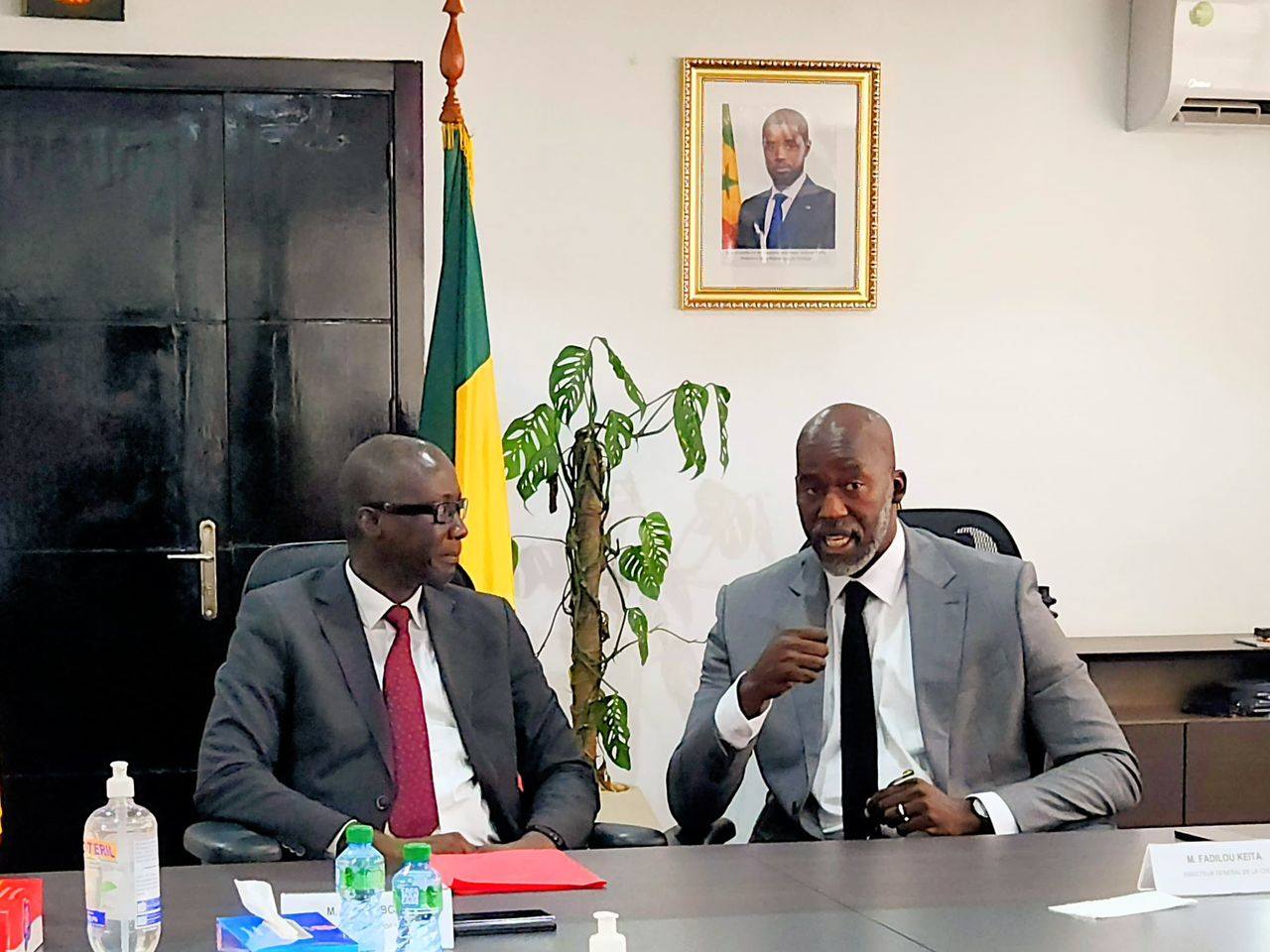 Signature de conventions entre la CDC et la SOGIP SA