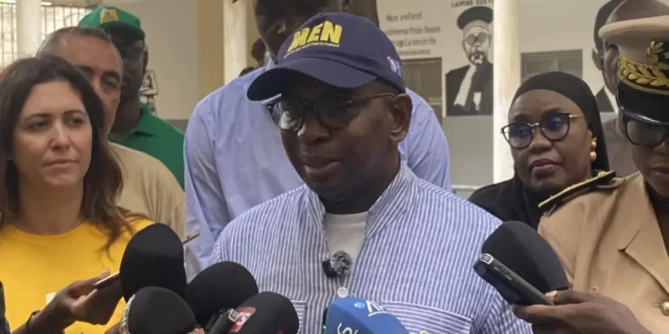 Insécurité aux alentours des écoles : Moustapha Guirassy annonce des mesures (Senego TV) Insécurité aux alentours des écoles : Moustapha Guirassy annonce des mesures (Senego TV)