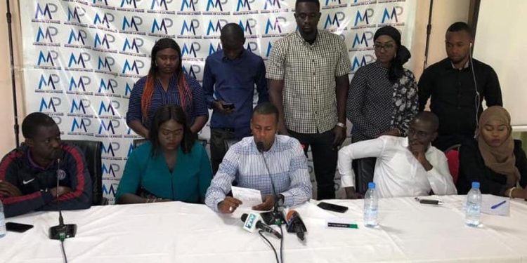 La CJRS condamne l’agression des journalistes par le maire Bilal Diatta lors d’un déguerpissement