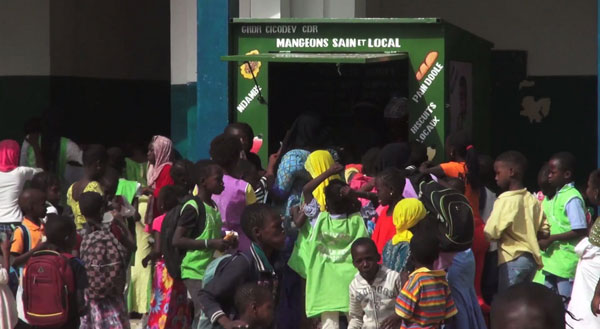 Cantines scolaires, creusets du vivre-ensemble Cantines scolaires, creusets du vivre-ensemble