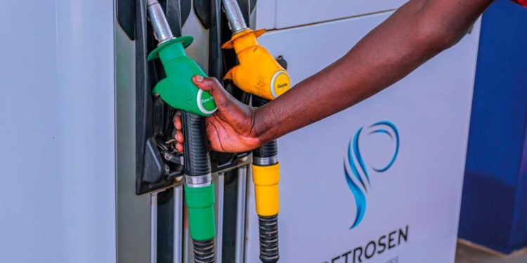 Baisse des prix des carburants : tout le monde est content sauf…