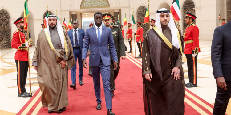 [En images]Diplomatie et développement durable : le Président Bassirou Diomaye Faye en route pour la Semaine de la Durabilité d’Abu Dhabi