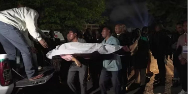 Ndiaganiao : Un célèbre voleur de bétail tué lors d'une violente altercation avec sa victime Ndiaganiao : Un célèbre voleur de bétail tué lors d’une violente altercation avec sa victime