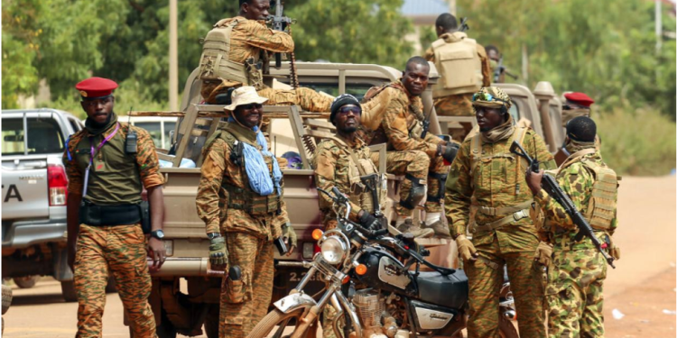« Aveux », argent et acteurs étrangers: « zones d&rsquo;ombres » après des allégations de déstabilisation au Burkina
