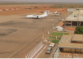 Niger: retour au calme après des tirs nourris autour de l&rsquo;aéroport de Niamey